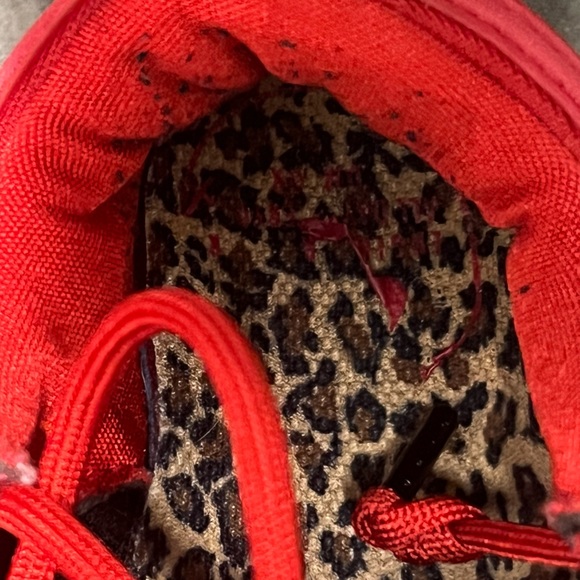 Nike airmax varsity red with cheetah lining 2019 size 6.5 womans - Picture 8 of 8